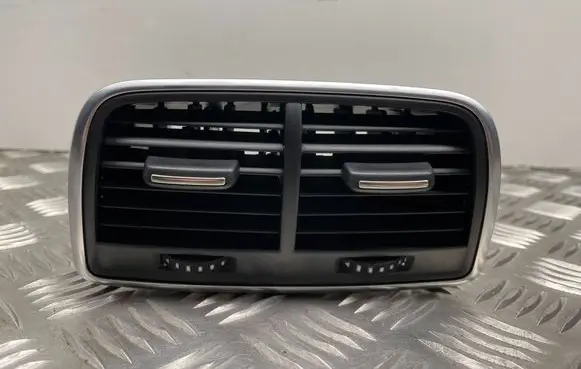 Audi A6 S6 C7 4G Rear air vent grill 4G0819203
