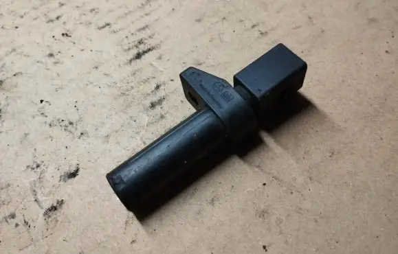 Chrysler PT Cruiser Crankshaft position sensor 003153