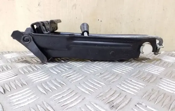 Skoda Fabia Mk1 (6Y) Lift Jack 6Y0011031