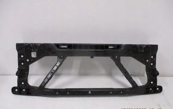 BMW 2 Active Tourer U06 Front bumper support beam L8B216E144A
