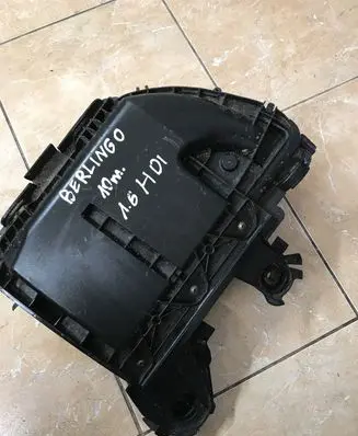 Citroen Berlingo Air filter box 9673061080