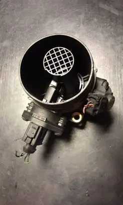 Mercedes-Benz E W211 Mass air flow meter A6460940048 0281002535