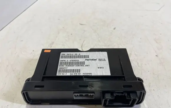 Tesla Model S Sunroof control unit/module 100751200A A0753G01D