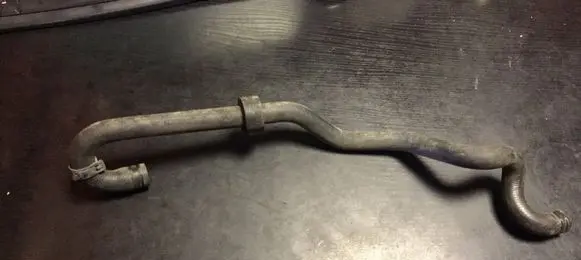 BMW 5 E60 E61 Engine coolant pipe/hose 6910758