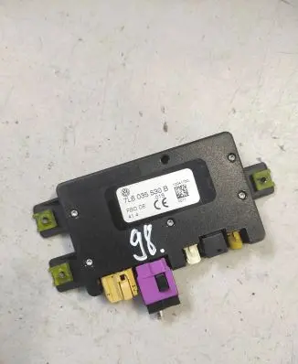 Volkswagen Touareg I Antenna control unit 7L6035530B 12041700