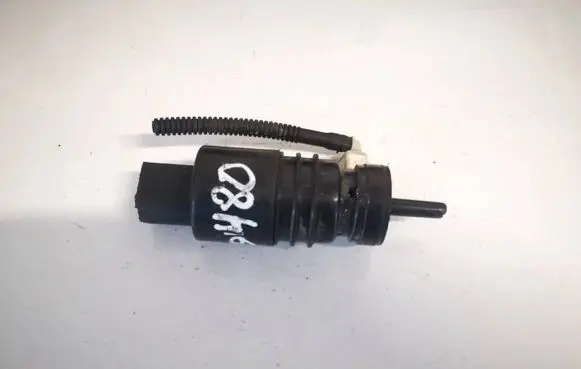 Volkswagen Phaeton Windscreen/windshield washer pump