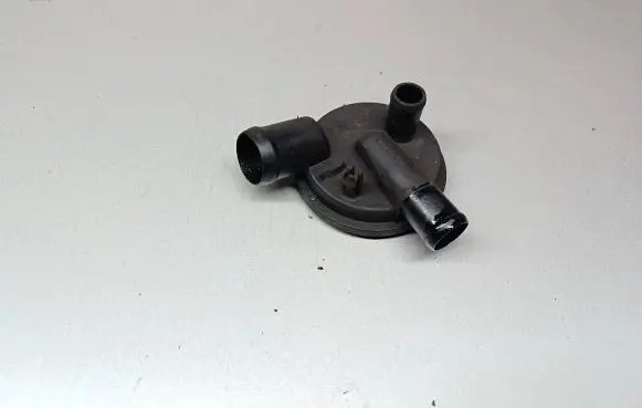 Seat Alhambra (Mk1) Breather/breather pipe/hose 028129101D