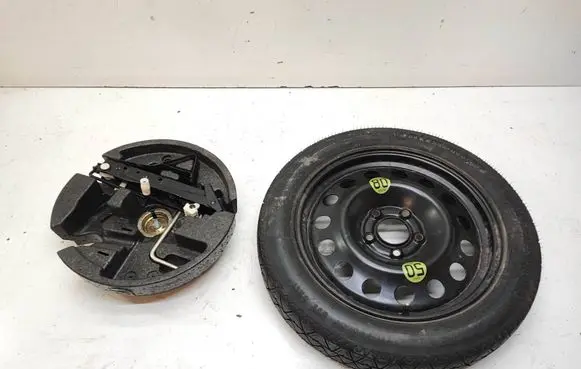 BMW 5 E60 E61 R17 spare wheel 6758778