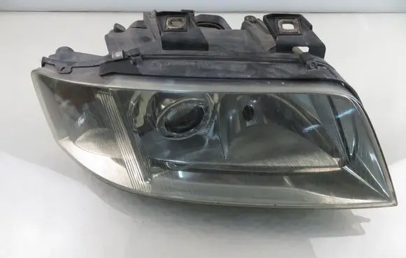 Audi A6 S6 C5 4B Headlight/headlamp 