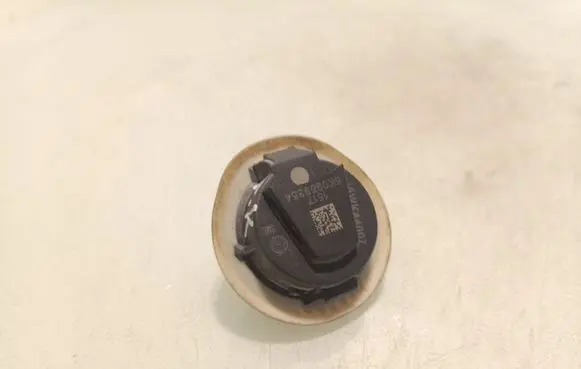 Volkswagen Jetta VI Airbag deployment crash/impact sensor 5K0959354
