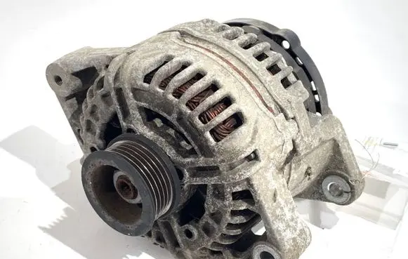 Opel Meriva A Generator/alternator 13147093