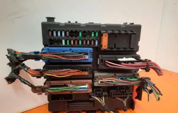 Tesla Model S Fuse box set 12764435
