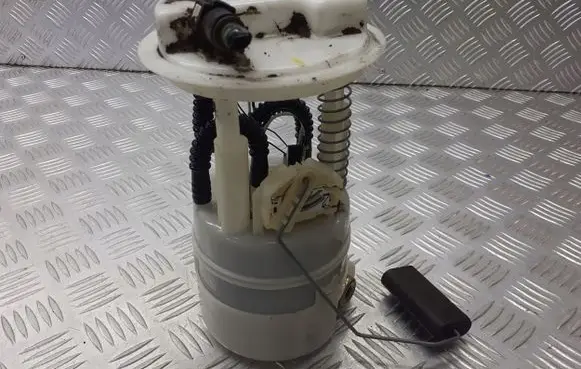 Nissan Note (E11) In-tank fuel pump