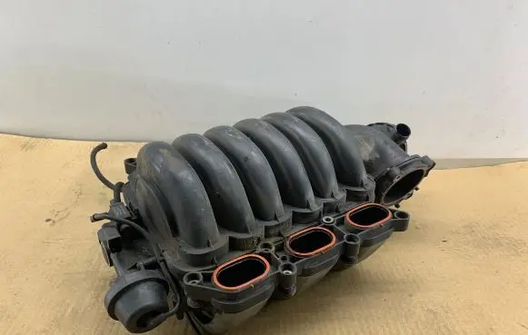 Audi A6 S6 C6 4F Intake manifold 06E133210