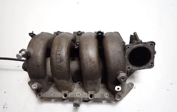 Volkswagen Golf IV Intake manifold 036129711CP