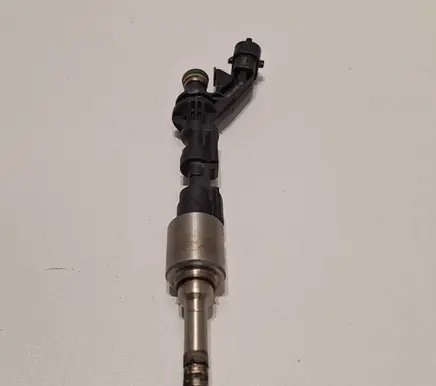 Volvo S60 Fuel injector 0261500103