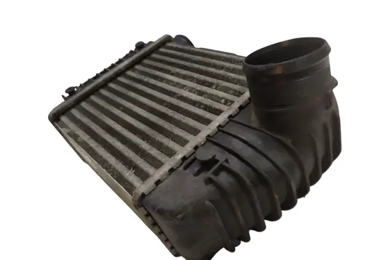 Audi A6 S6 C6 4F Intercooler radiator 4F0145806R