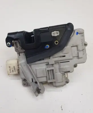 Audi A6 S6 C6 4F Rear door lock 4F0839015A