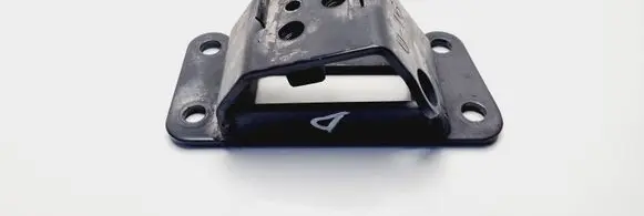 KIA Ceed Gearbox mounting bracket