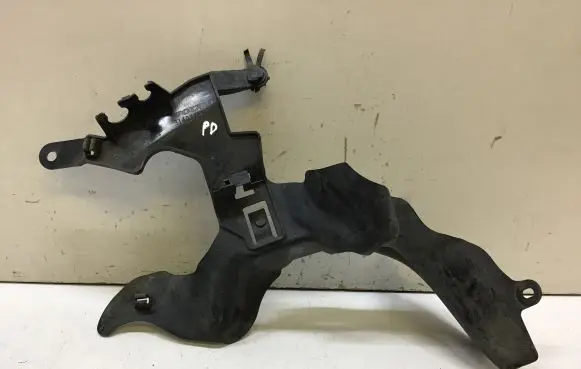 Volvo XC60 Front splash guards bracket 31407737
