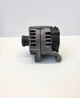 BMW 3 F30 F35 F31 Generator/alternator 8519890 FG18D111 2617511A