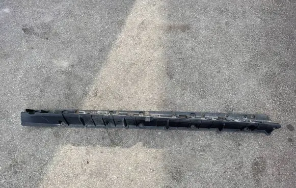 BMW X6 E71 Sill supporting ledge 