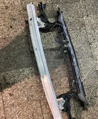 Renault Megane II Radiator support slam panel 8200137495