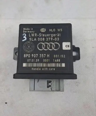 Audi A5 8T 8F Light module LCM 8P0907357H 5LA00837903