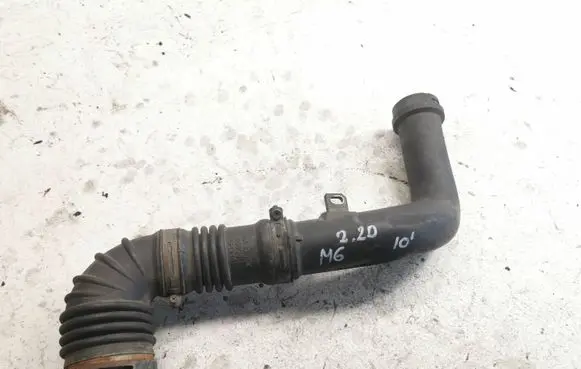 Mazda 6 Air intake hose/pipe R2AA13231 K3804