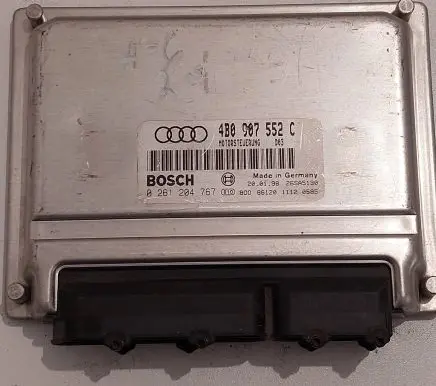Audi A6 S6 C5 4B Engine control unit/module 26SA5130 4B0907552C 0261204767
