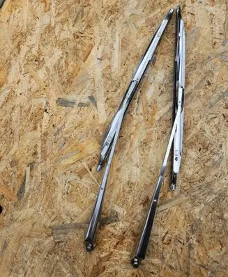 Chrysler 300M Rear wiper blade arm 
