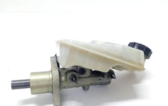 Ford Focus Master brake cylinder 03350891031