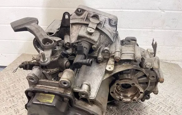 Volkswagen Caddy Manual 5 speed gearbox HQS HQS14016