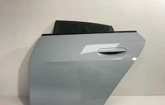 BMW i4 Rear door 9625099 5B5C675