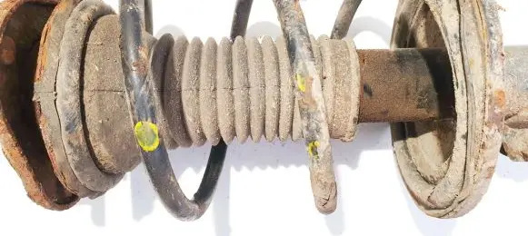 Toyota Avensis T250 Front coil spring