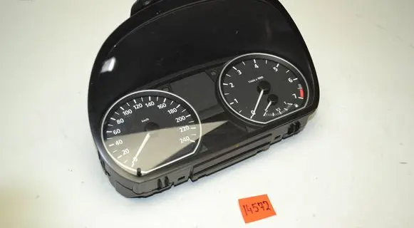 BMW 1 E81 E87 Speedometer (instrument cluster) 102493221 150049473 6947136