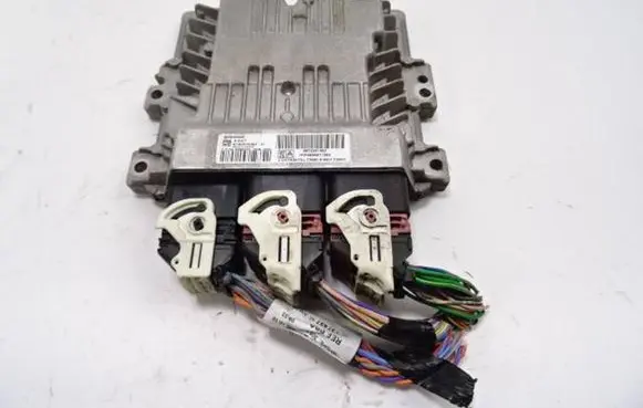 Peugeot 5008 Engine control unit/module ECU 9666571380 9675391480 S180075002H