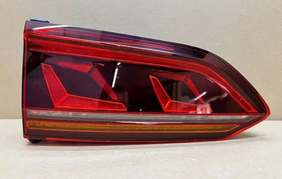 Volkswagen Touareg III Rear/tail lights 760945207A