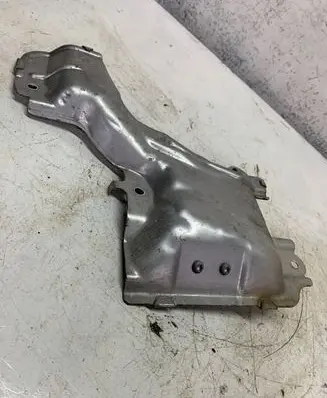 Lexus IS III XE30 Heat shield in engine bay 