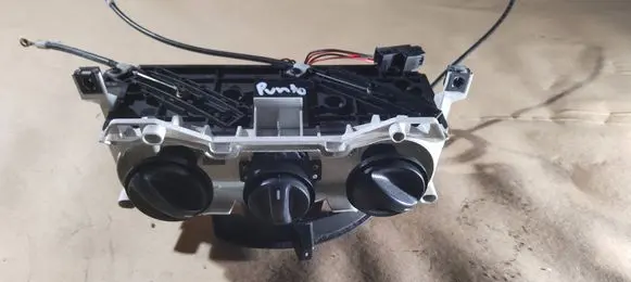 Fiat Punto (188) Central console control unit 