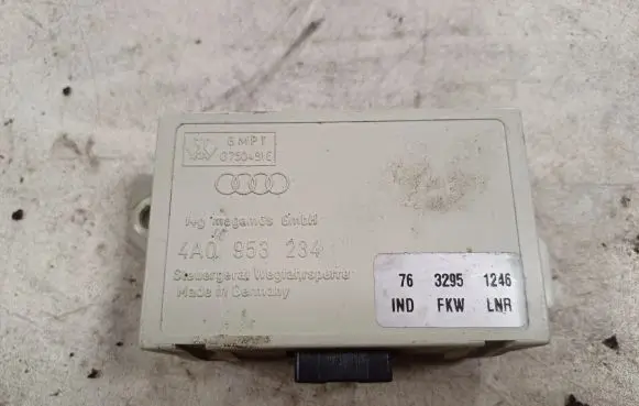 Audi A4 S4 B5 8D Immobilizer control unit/module 4A0953234