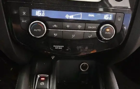 Nissan Qashqai Climate control/heater control trim 27500-4EA0A IMPRK1505285
