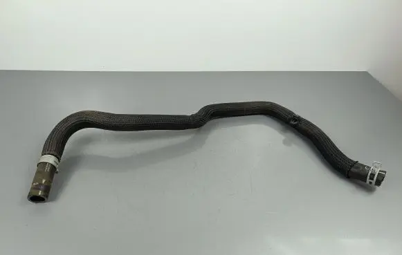 Nissan Qashqai J12 Engine coolant pipe/hose