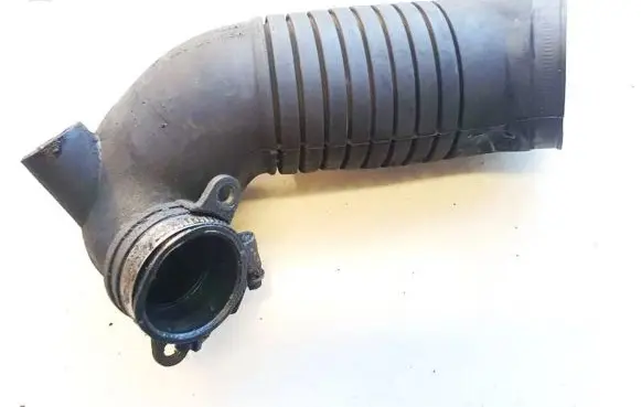Skoda Superb B5 (3U) Air intake hose/pipe 8d0129615k