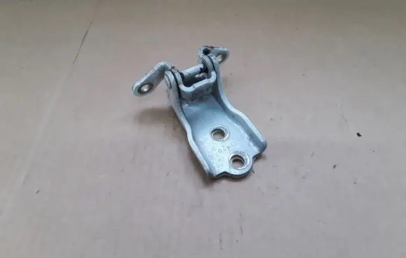 Opel Antara Front door upper hinge 11M20