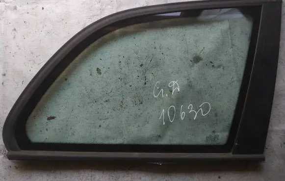 BMW 3 E46 Rear side window as2