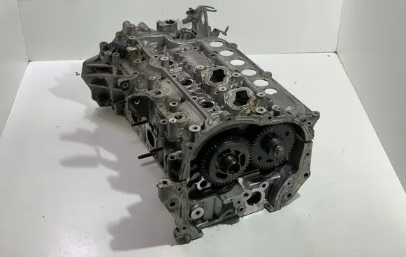 Engine head