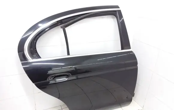 Jaguar S-Type Rear door