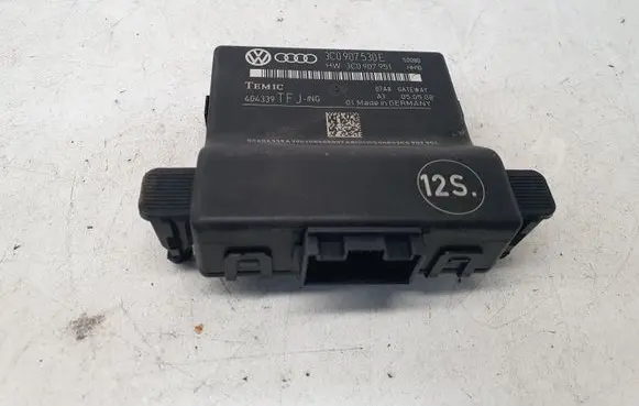 Audi A6 S6 C6 4F Gateway control module 3C0907530E