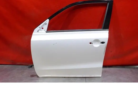 Suzuki Grand Vitara II Front door